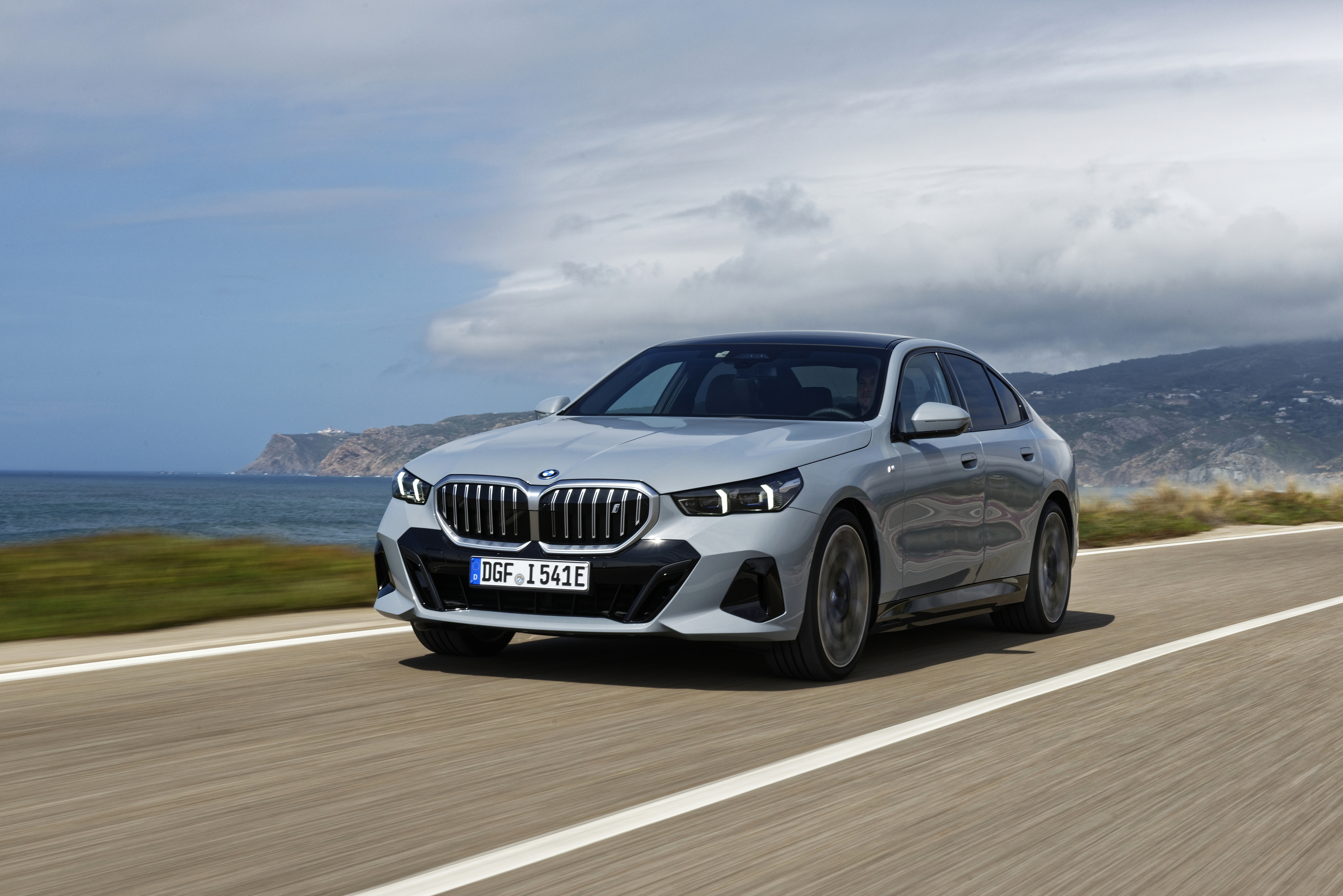 The BMW i5 eDrive40 - Driving (10/2023).